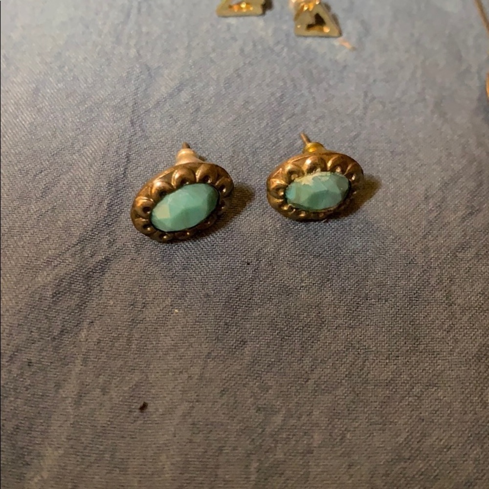 🌸 Earring Bundle 🌸 - Picture 4 of 12